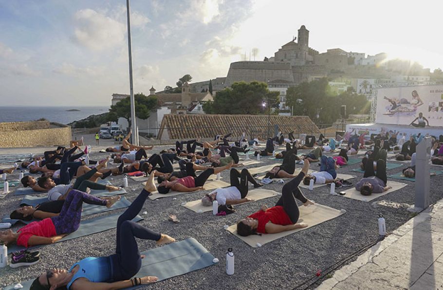 Ibiza Wellness Weekend reune a miles de participantes en Ibiza